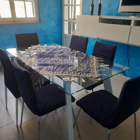 Casa Lizzie, 8 Minutes Walking From The Apartment