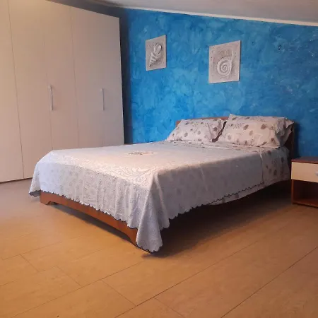 Apartment Casa Lizzie, 8 Minutes Walking From The Capitana